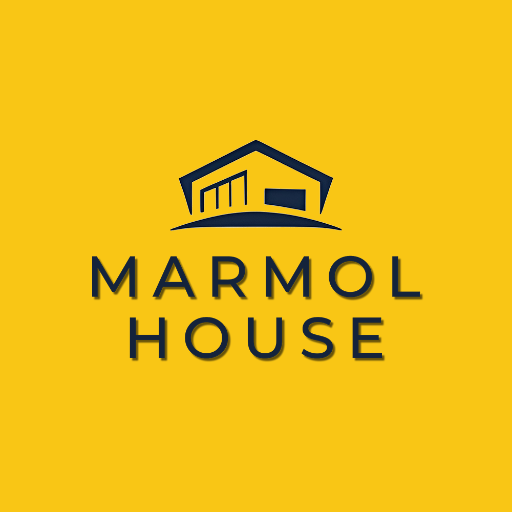 Команда Marmol House обсуждает проект дома